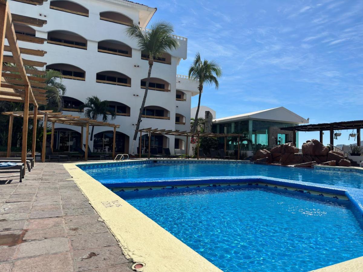 Hotel Quijote Inn Mazatlan Exterior photo
