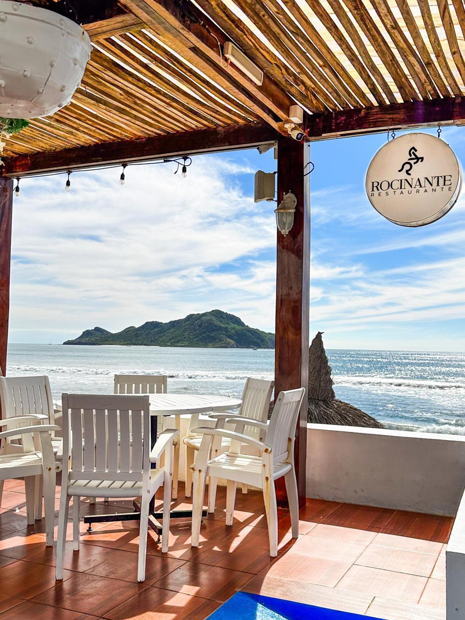 Hotel Quijote Inn Mazatlan Exterior photo